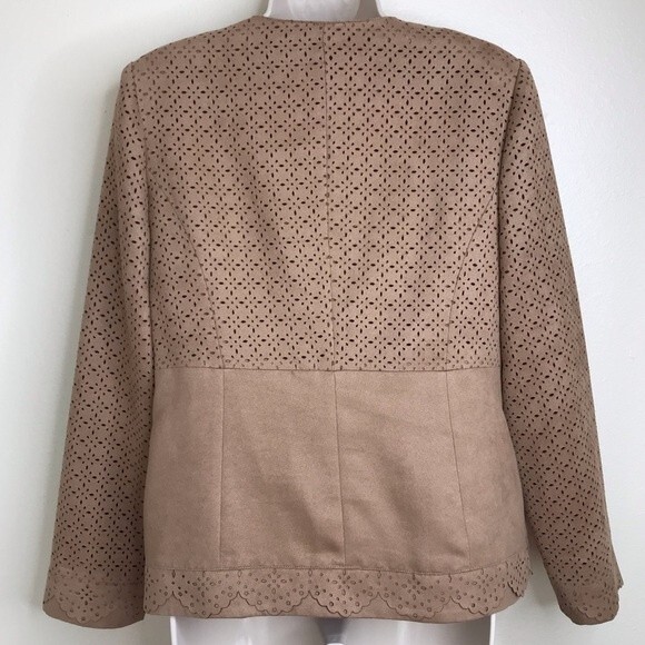 Chicos Faux Suede Perforated Laser Cut Zip Front Long Sleeve Camel Tan Jacket S - Picture 4 of 16